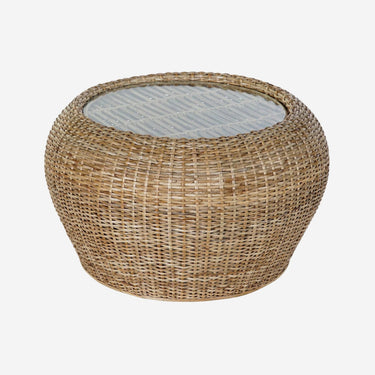 Outdoor Side table in Glass and Rattan (82 x 82 x 48 cm)