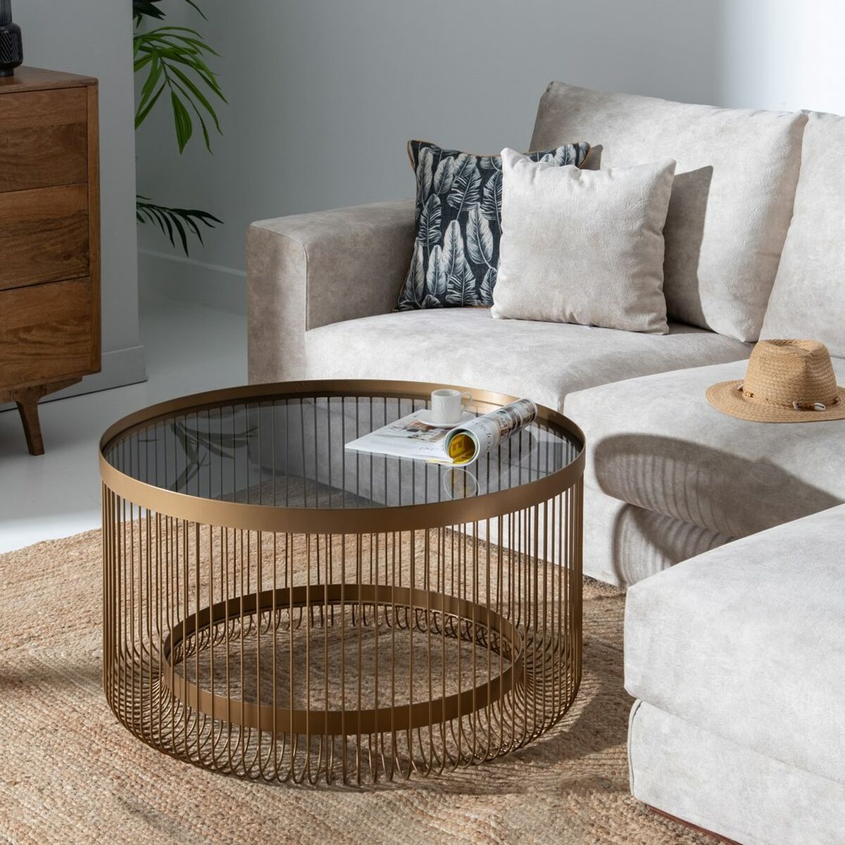 Centre Table in Golden Metal and Glass (81 x 81 x 45,5 cm)