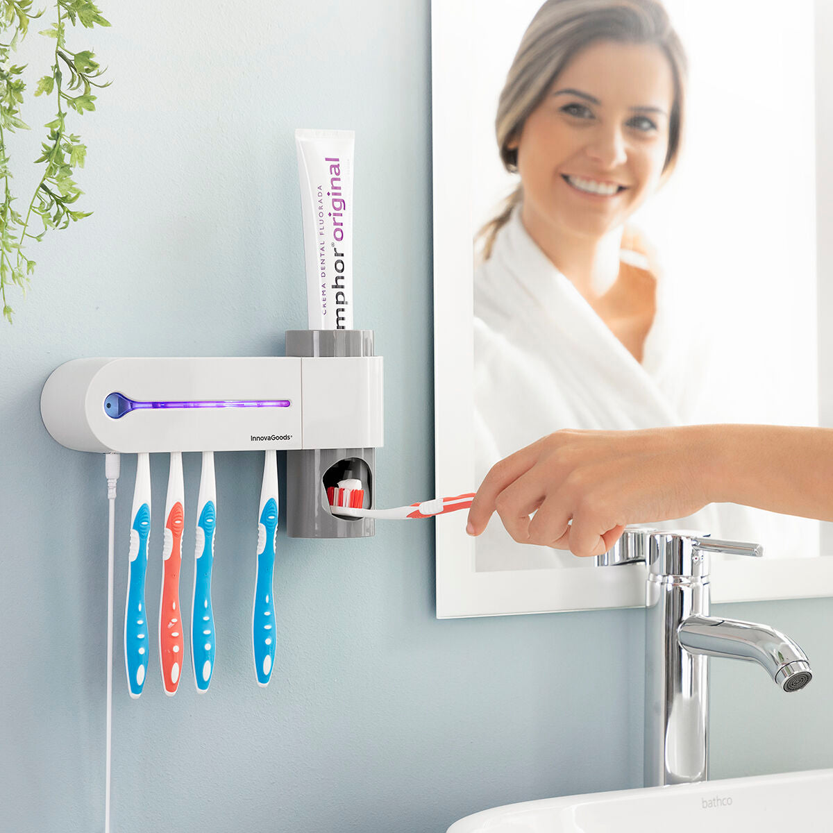 UV Toothbrush Steriliser with Stand and Toothpaste Dispenser InnovaGoods